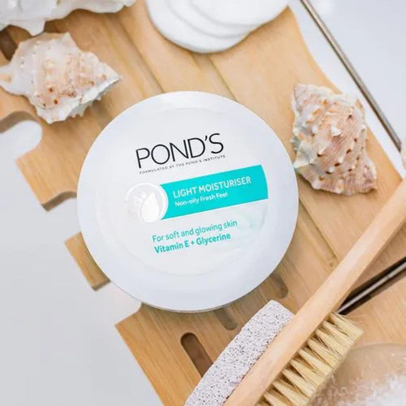 Ponds Light Moisturiser Cream (300ml) - Pack Of 3